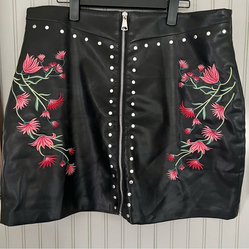 Black Leatherr Floral Embroidered and Studded Mini Skirt Plus Size